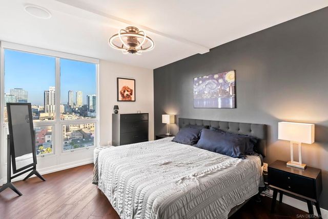 555 Front St. 1302, San Diego, CA 92101