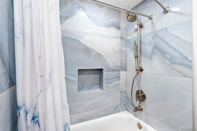 555 Front St. 1302, San Diego, CA 92101