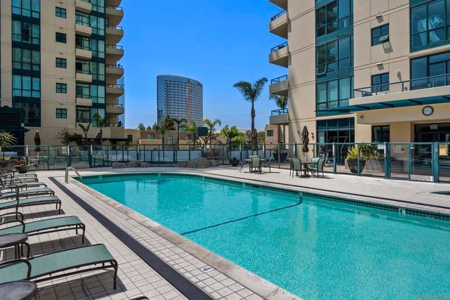 555 Front St. 1302, San Diego, CA 92101