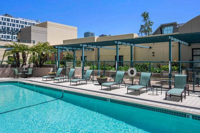 555 Front St. 1302, San Diego, CA 92101