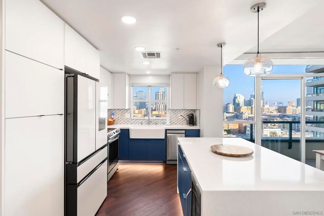 555 Front St. 1302, San Diego, CA 92101