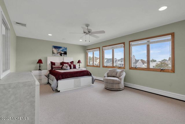 59 Top Sail Court, Bayville, NJ 08721