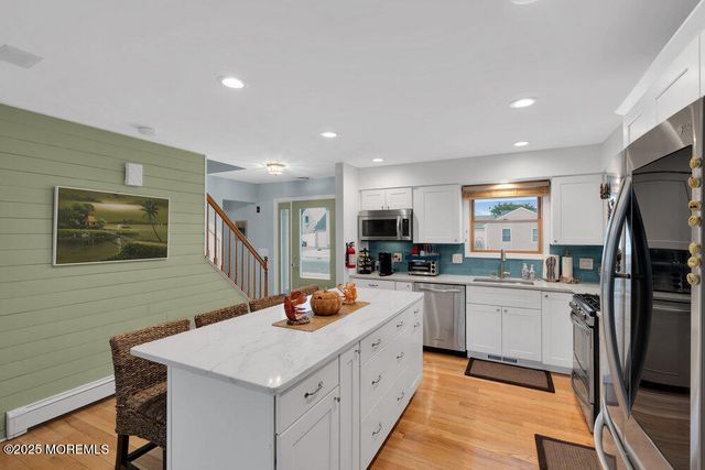 59 Top Sail Court, Bayville, NJ 08721