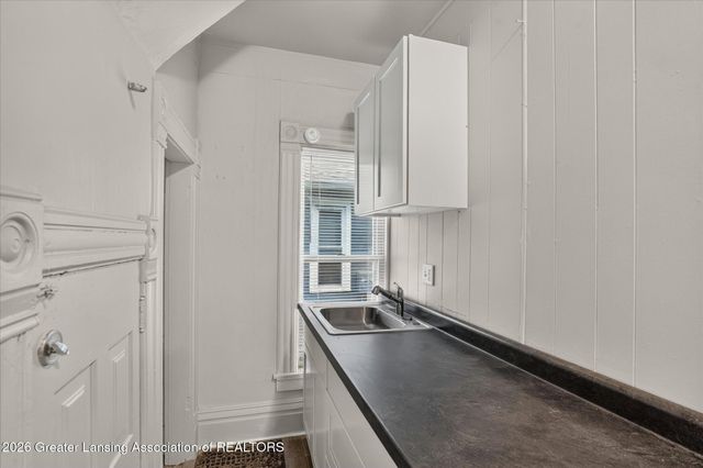 1223 N Washington, Lansing, MI 48906