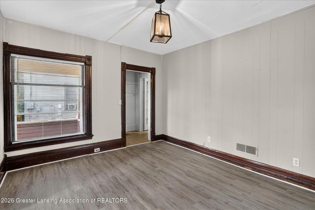 1223 N Washington, Lansing, MI 48906