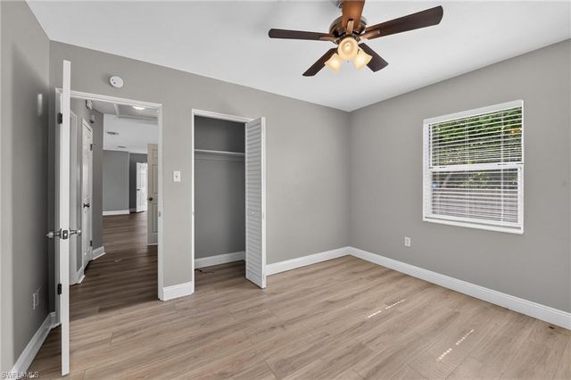5235 Robin LN N, St. Petersburg, FL 33714