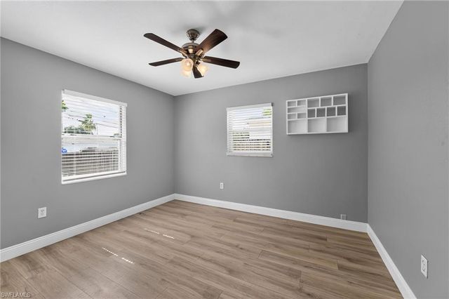 5235 Robin LN N, St. Petersburg, FL 33714
