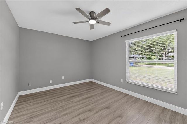 5235 Robin LN N, St. Petersburg, FL 33714