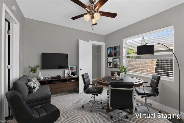 5235 Robin LN N, St. Petersburg, FL 33714