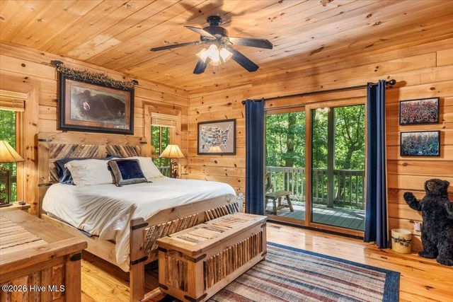 808 Granite Drive, Hayesville, NC 28904
