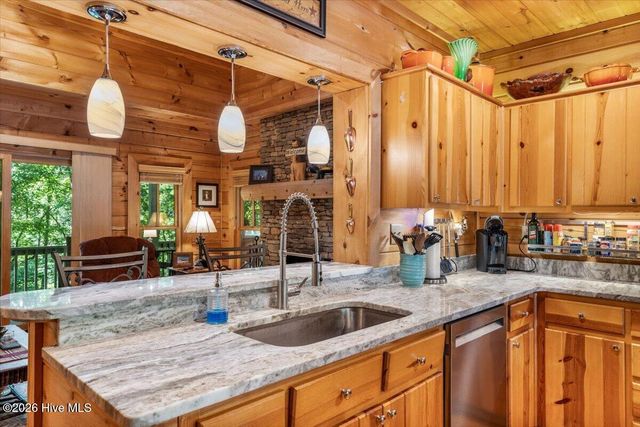 808 Granite Drive, Hayesville, NC 28904