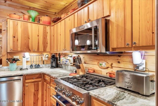 808 Granite Drive, Hayesville, NC 28904