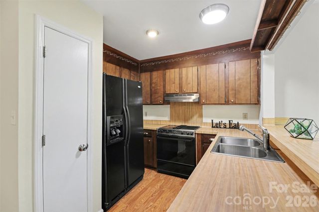 11324 Vista Canyon Drive, Charlotte, NC 28226