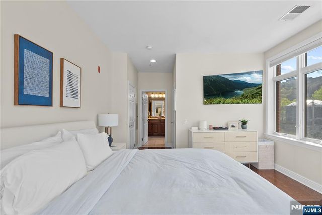7400 River Road 401, North Bergen, NJ 07047