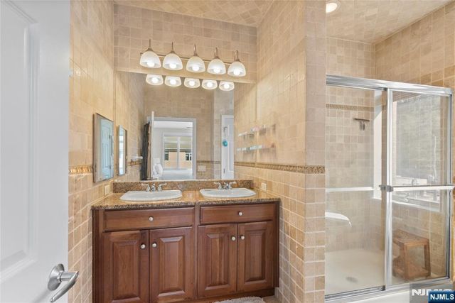 7400 River Road 401, North Bergen, NJ 07047