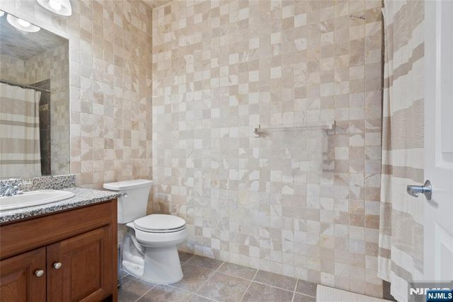 7400 River Road 401, North Bergen, NJ 07047