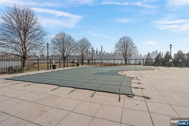 7400 River Road 401, North Bergen, NJ 07047