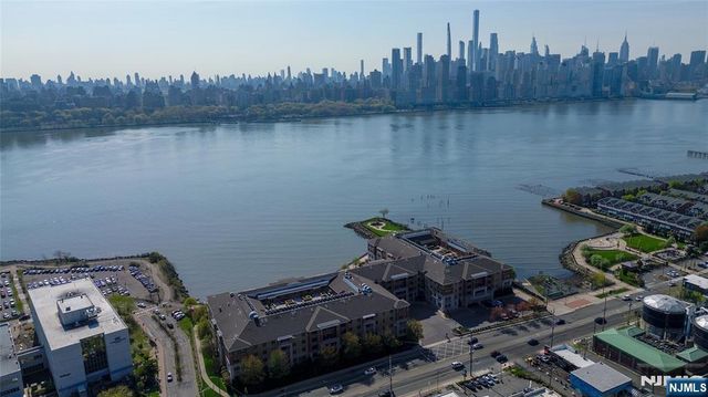 7400 River Road 401, North Bergen, NJ 07047