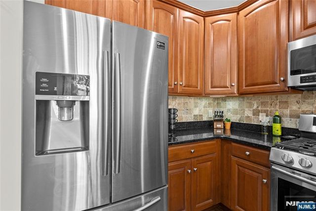 7400 River Road 401, North Bergen, NJ 07047