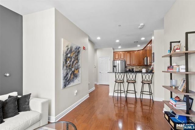 7400 River Road 401, North Bergen, NJ 07047