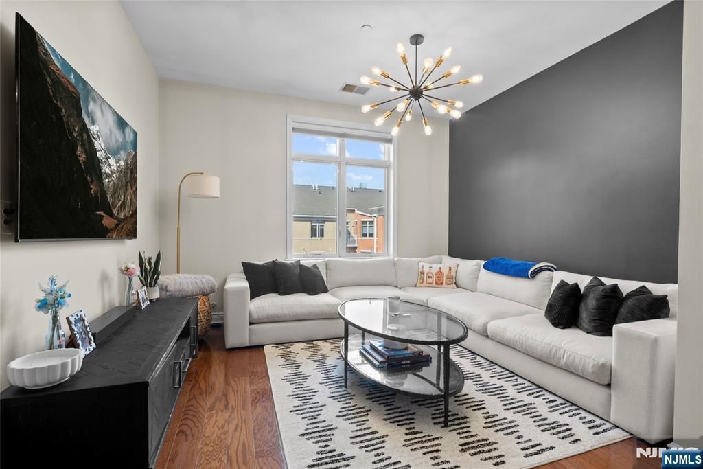7400 River Road 401, North Bergen, NJ 07047