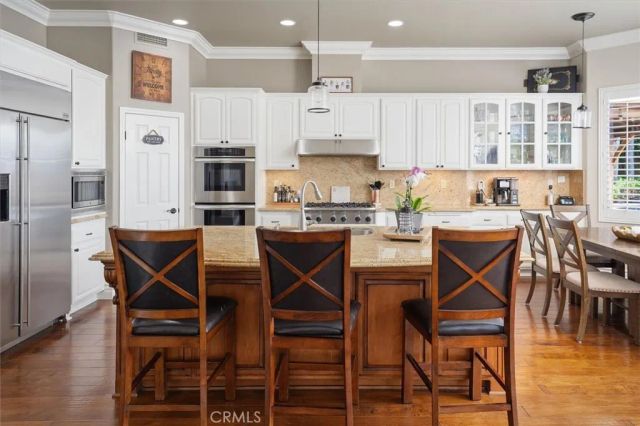 22064 Gold Canyon, Saugus, CA 91390
