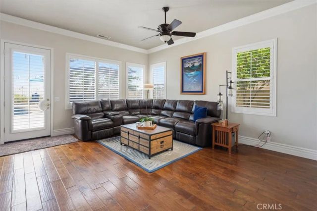 22064 Gold Canyon, Saugus, CA 91390