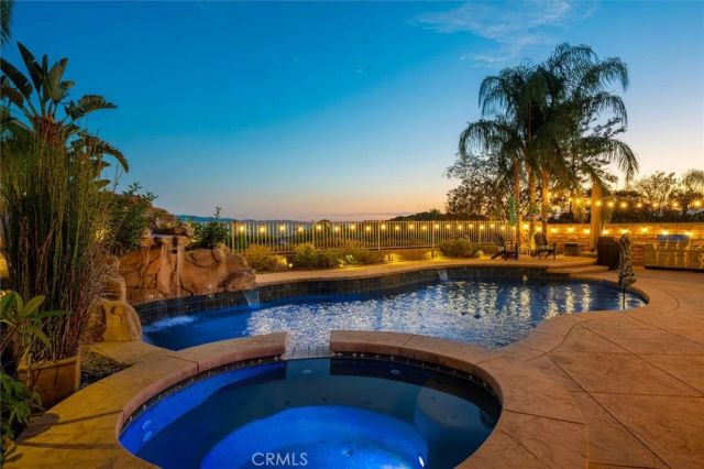 22064 Gold Canyon, Saugus, CA 91390