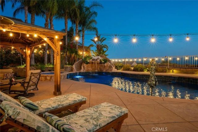 22064 Gold Canyon, Saugus, CA 91390