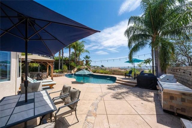 22064 Gold Canyon, Saugus, CA 91390