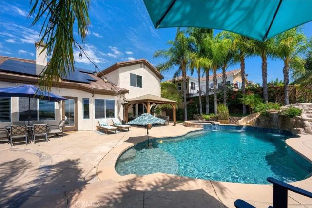 22064 Gold Canyon, Saugus, CA 91390