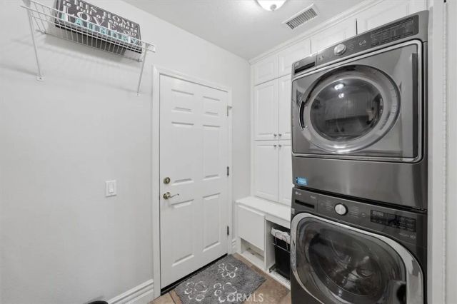 22064 Gold Canyon, Saugus, CA 91390