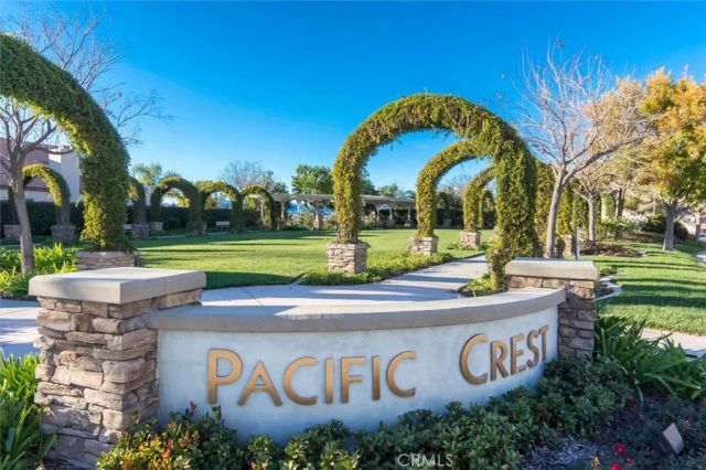 22064 Gold Canyon, Saugus, CA 91390