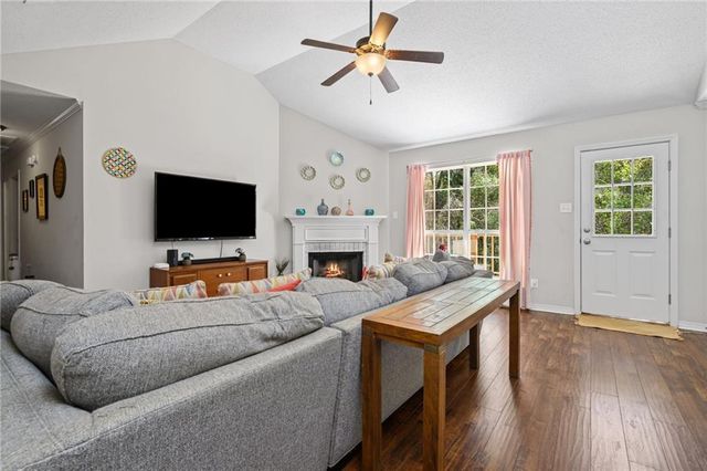 1990 Ark Drive E, Semmes, AL 36575