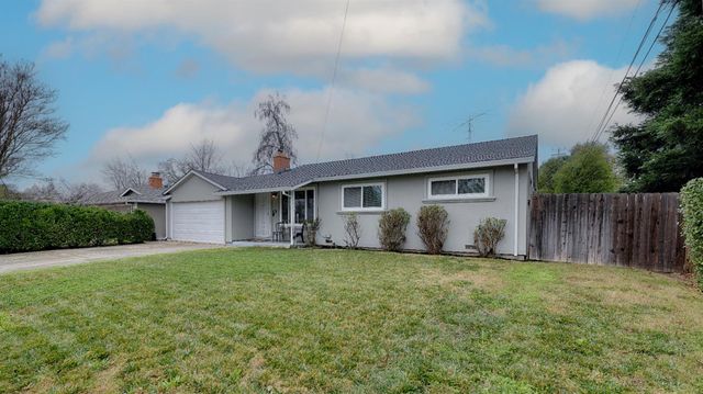 5631 Engle Rd, Carmichael, CA 95608