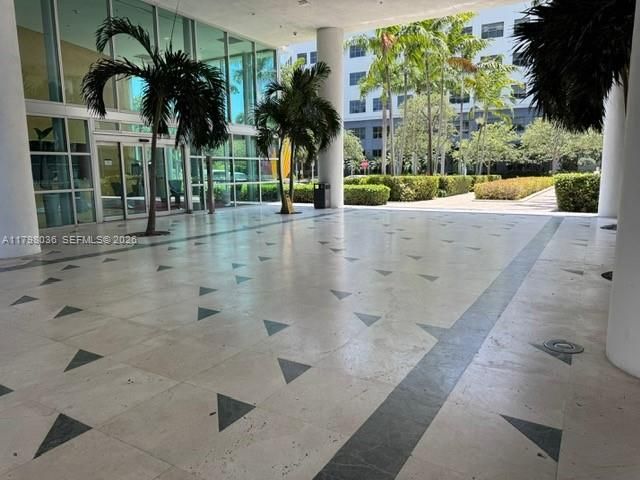 20900 NE 30th Avenue 503 assigned parking, Aventura, FL 33180