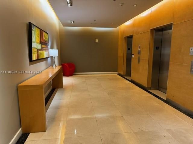 20900 NE 30th Avenue 503 assigned parking, Aventura, FL 33180
