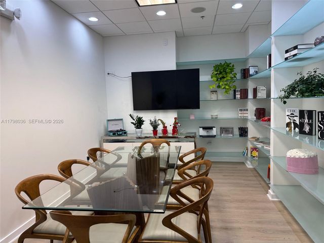20900 NE 30th Avenue 503 assigned parking, Aventura, FL 33180