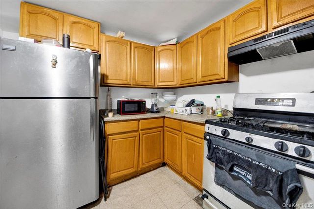 12 Broad Avenue, Ossining, NY 10562