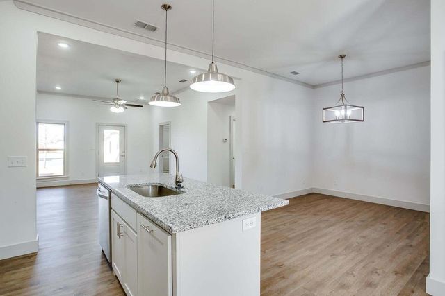 811 N 4th Street, Wolfforth, TX 79382