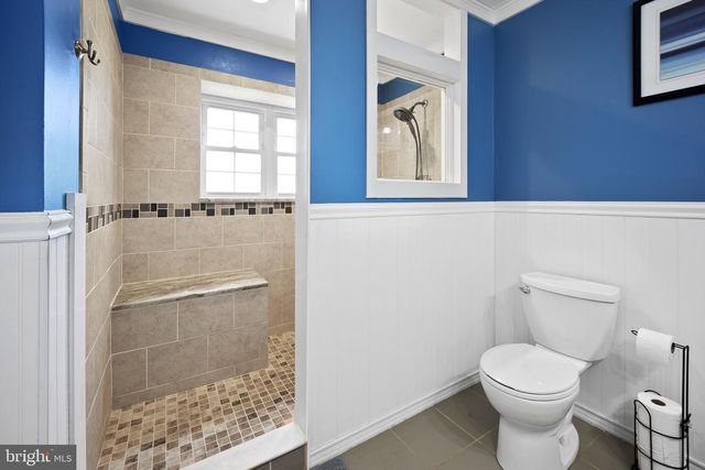 46 LAUREL CIR, Newtown, PA 18940