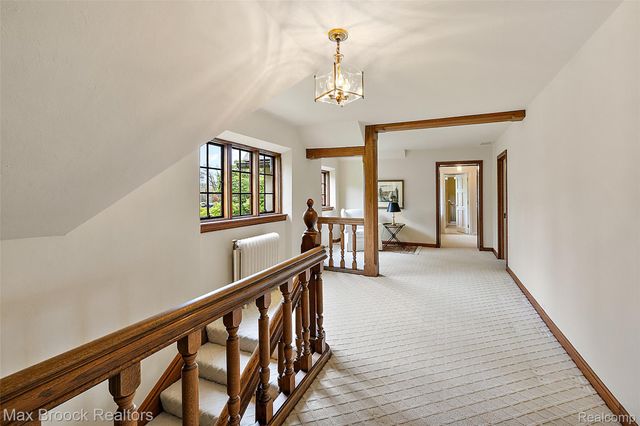 65 Lone Pine Road, Bloomfield Hills, MI 48304