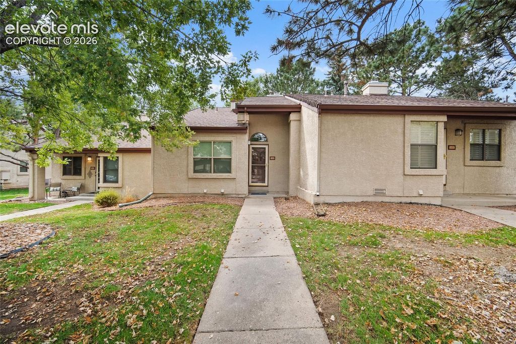 510 Autumn Crest Circle B, Colorado Springs, CO 80919 — photo 2