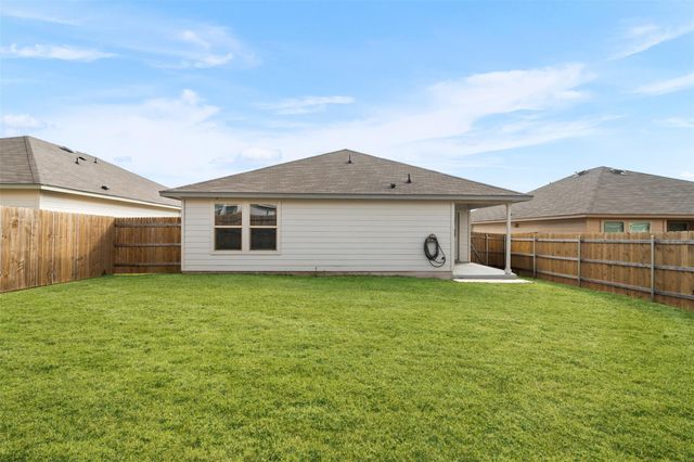 1012 Chambray DR, Troy, TX 76579