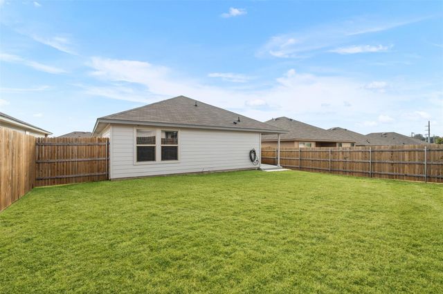 1012 Chambray DR, Troy, TX 76579