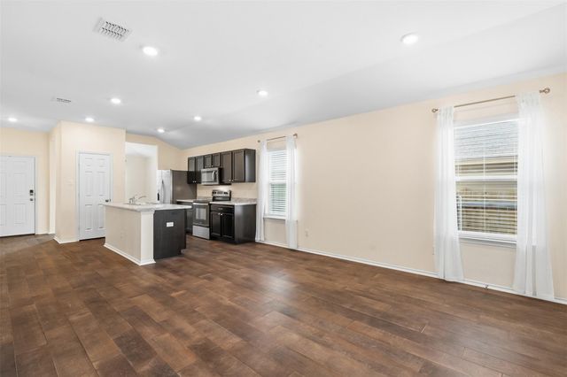 1012 Chambray DR, Troy, TX 76579