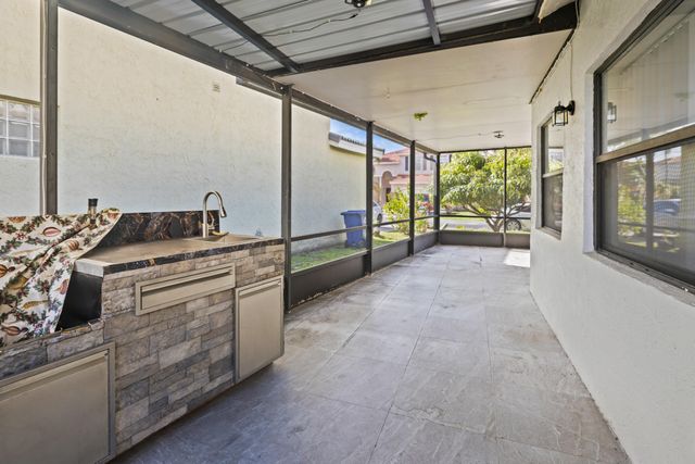 3471 NW 112th Avenue, Coral Springs, FL 33065