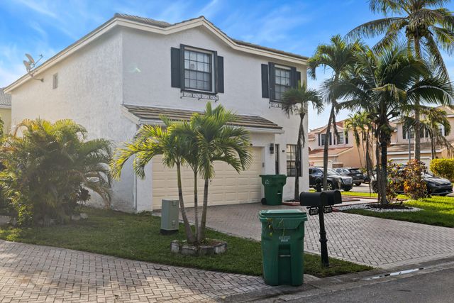 3471 NW 112th Avenue, Coral Springs, FL 33065