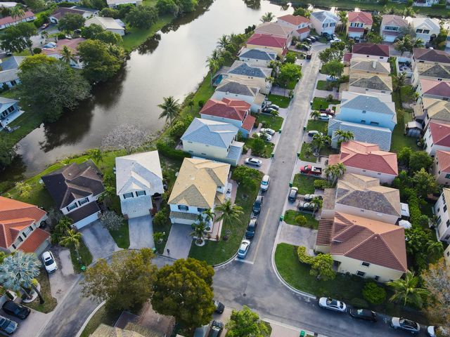 3471 NW 112th Avenue, Coral Springs, FL 33065