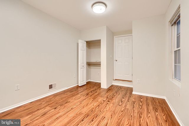 906 S HANOVER ST, Baltimore, MD 21230